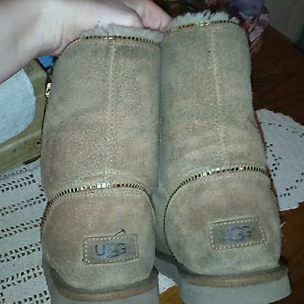 Brown zip up uggs